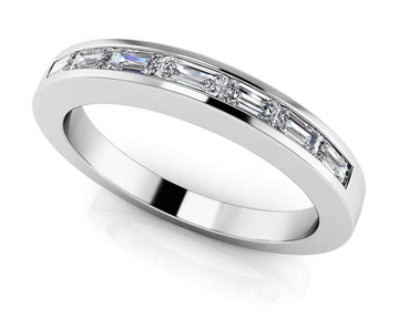 Baguette Band Lab-Grown Diamond with 0.35 ct.(finished) 2.75x1.5mm