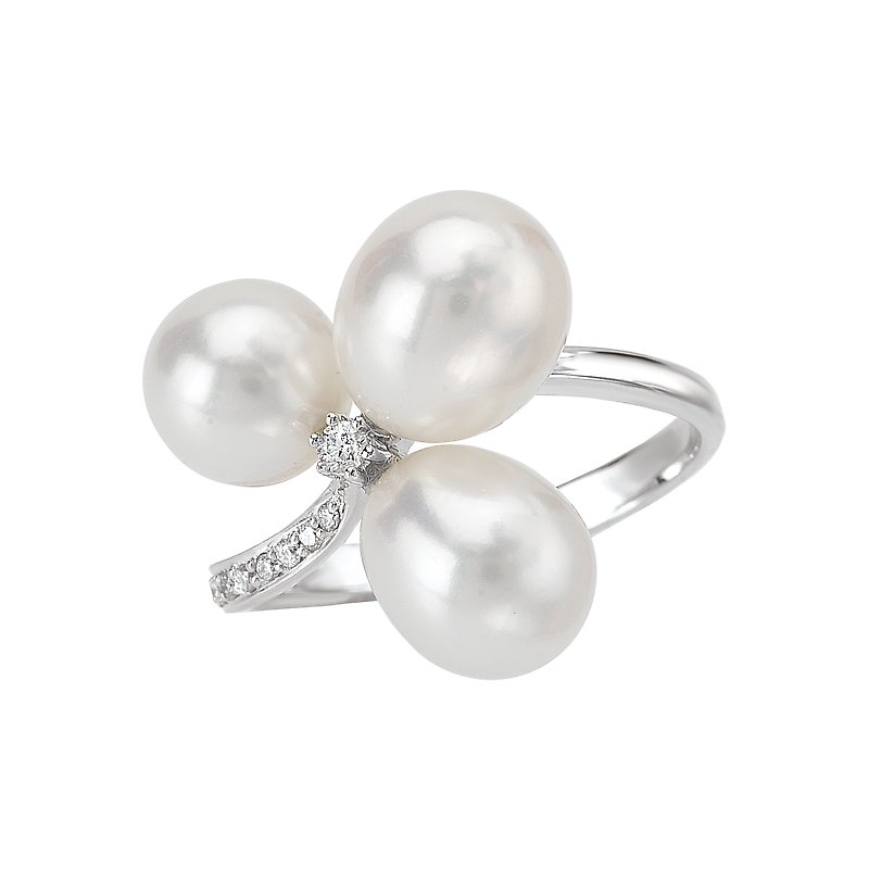 Luxora 14K White Gold Pearl and Diamond Ring