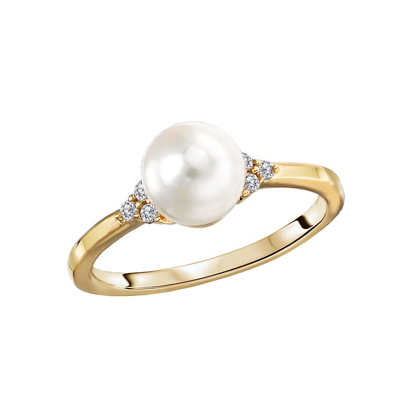 Luxora Classic 14K Yellow Gold Pearl Ring with Diamonds