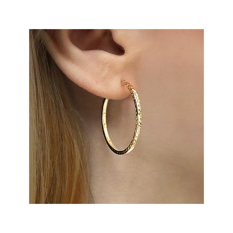 Luxora 14K Yellow Gold Diamond Cut Fashion Hoop Earrings